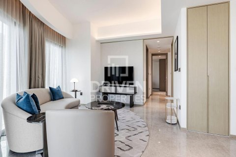 Квартира с 2 спальнями в Address Harbour Point, ОАЭ №192672
