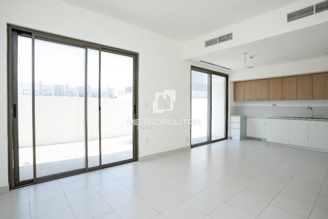 Townhouse de 3 chambres à EMAAR South, UAE No. 130104