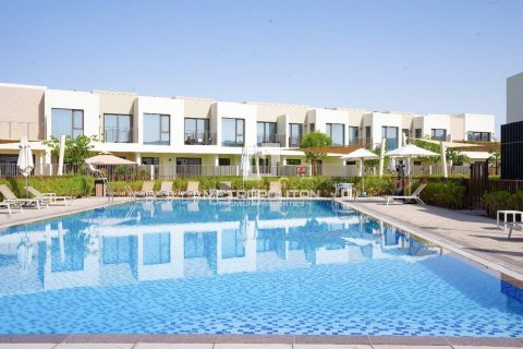 Townhouse de 3 chambres à EMAAR South, UAE No. 130104 20