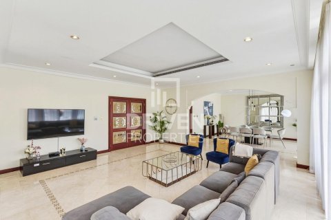 Villa de 5 dormitorios en Garden Homes, UAE No. 191636 6