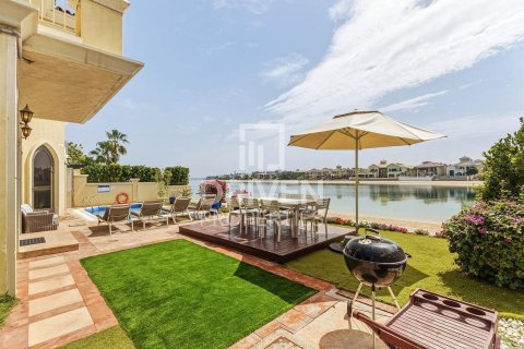 Villa de 5 dormitorios en Garden Homes, UAE No. 191636 29