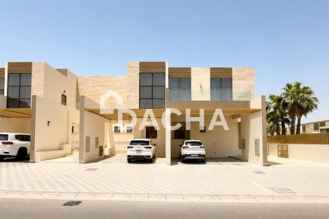 Townhouse de 3 dormitorios en District 11, UAE No. 163488