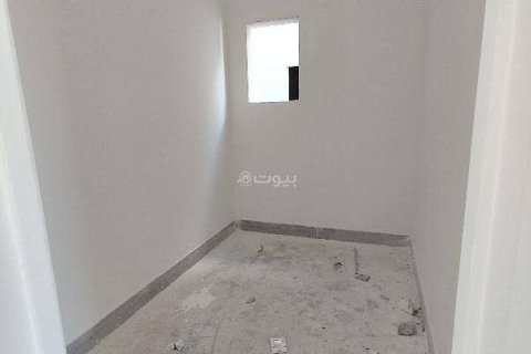 5 bedrooms Villa in Riyadh, Saudi Arabia No. 67521 7
