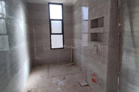 5 bedrooms Villa in Riyadh, Saudi Arabia No. 67521 14