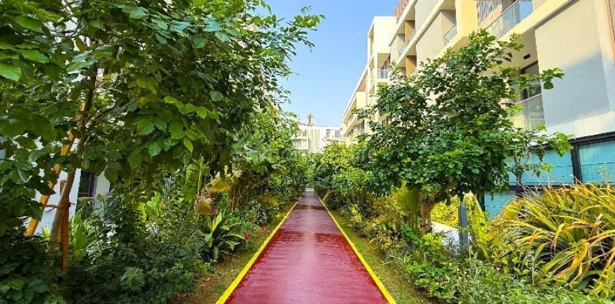 2 bedrooms Apartment in Dubai, UAE No. 167021