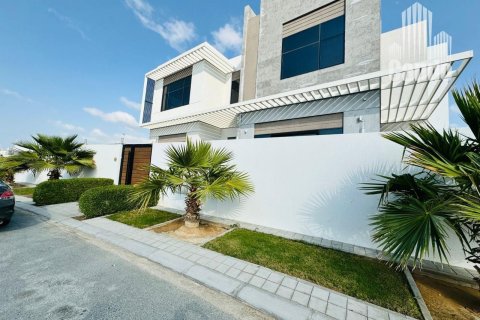 Вилла с 5 спальнями в Al Quoz, ОАЭ №55551 4