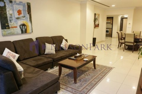 3 bedrooms Apartment in Doha, Qatar No. 60920 10