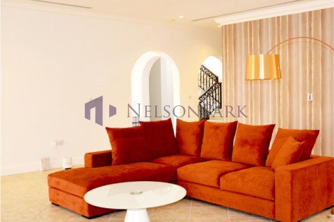 Villa de 4 dormitorios en Doha, Qatar No. 60921 5