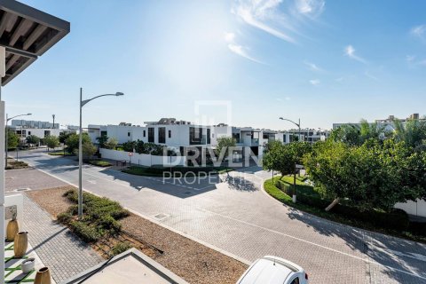Villa de 5 chambres à Dubai, UAE No. 206879