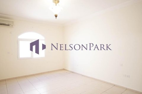 Villa de 3 dormitorios en Doha, Qatar No. 57382 17