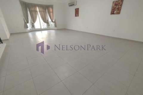 Villa de 3 dormitorios en Doha, Qatar No. 57382 11