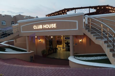 Villa de 3 dormitorios en Doha, Qatar No. 57382 3