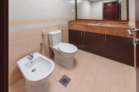 3 bedrooms Apartment in Emirates Crown, UAE No. 164611 6