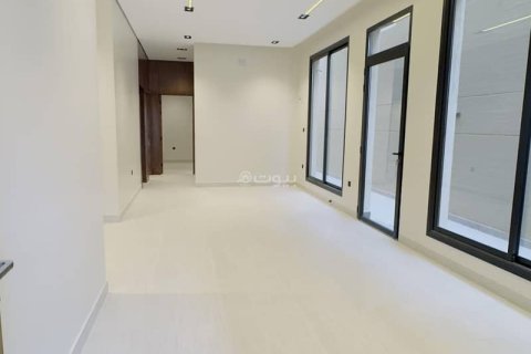 3 bedrooms Apartment in Riyadh, Saudi Arabia No. 60236 8