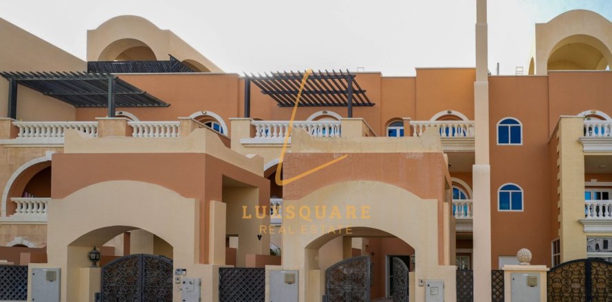 4 bedrooms Townhouse in Jumeirah Village Circle, UAE No. 165363