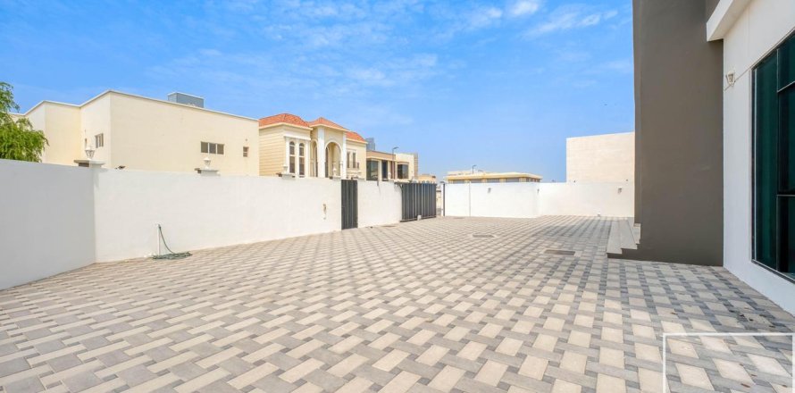 7 غرفة نوم  فيلا في Al Barsha South, الإمارات العربية المتحدة رقم 194721