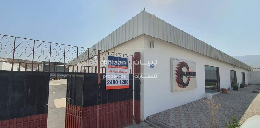 Factory de 2500m² en Al Misfah, Oman No. 53952