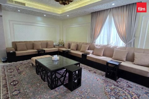 5 bedrooms Villa in Dubai, UAE No. 187421 4