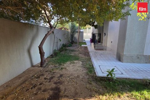 5 bedrooms Villa in Dubai, UAE No. 187421 18