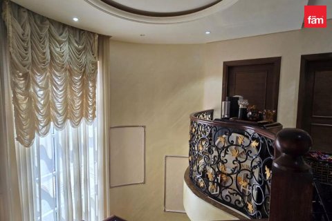 5 bedrooms Villa in Dubai, UAE No. 187421 10