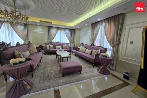 5 bedrooms Villa in Dubai, UAE No. 187421 3