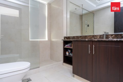 4 bedrooms Villa in Dubai, UAE No. 185204 11