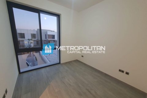 Townhouse de 2 dormitorios en Yas Island, UAE No. 148992 3