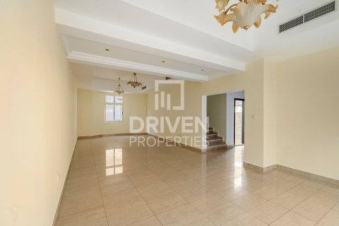 3 bedrooms Villa in Mirdif Villas, UAE No. 202557