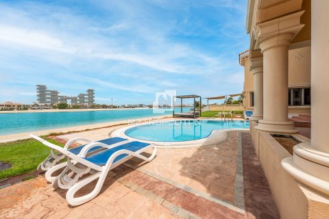 Villa de 7 chambres à Signature Villas, UAE No. 128737