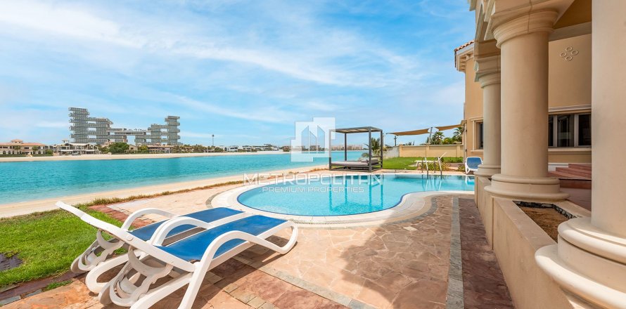 7 bedrooms Villa in Signature Villas, UAE No. 128737