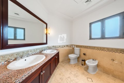 7 bedrooms Villa in Signature Villas, UAE No. 128737 14
