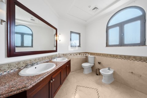 7 bedrooms Villa in Signature Villas, UAE No. 128737 21
