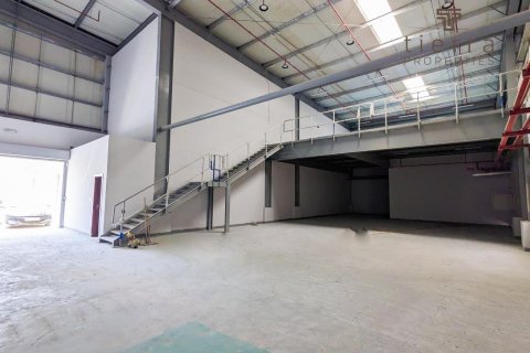 Склад 929м² в Al Barsha South, ОАЭ №47659
