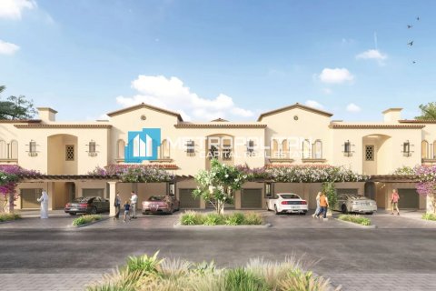 Townhouse de 3 chambres à Khalifa City, UAE No. 131902 4