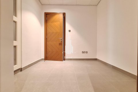 Apartment de 2 dormitorios en Tourist Club Area, UAE No. 36670 9