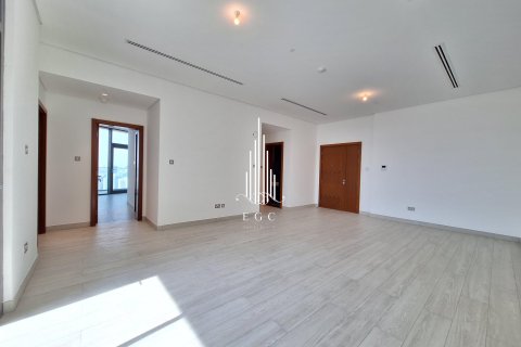Apartment de 2 dormitorios en Tourist Club Area, UAE No. 36670 6