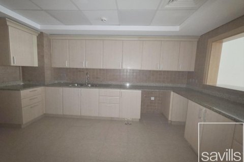 2 bedrooms Apartment in Shoreline Apartments, UAE No. 194199 10