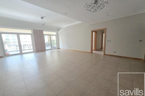 Appartement de 2 chambres à Shoreline Apartments, UAE No. 194199