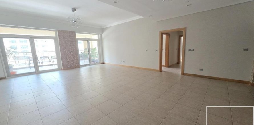 2 bedrooms Apartment in Shoreline Apartments, UAE No. 194199
