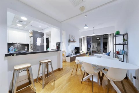 Apartment de 2 dormitorios en Silverene, UAE No. 166752 11