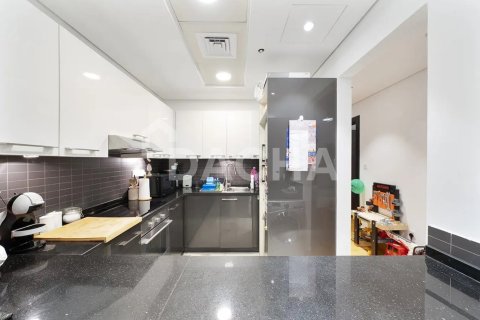 Apartment de 2 dormitorios en Silverene, UAE No. 166752 12