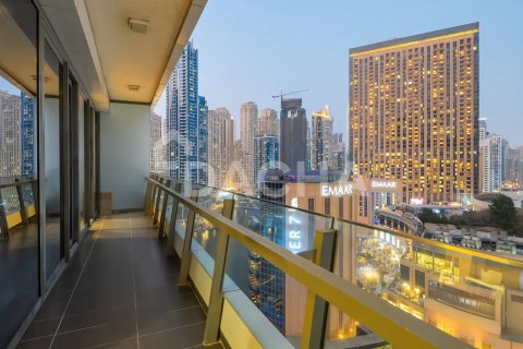 Apartment de 2 dormitorios en Silverene, UAE No. 166752 3