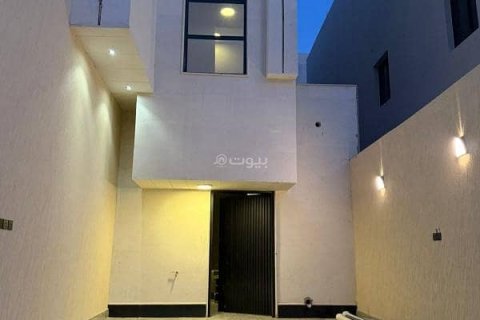 3 bedrooms Apartment in Riyadh, Saudi Arabia No. 67994