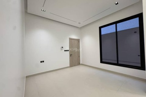 5 bedrooms Apartment in Riyadh, Saudi Arabia No. 67996 7