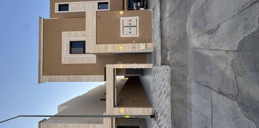 5 bedrooms Apartment in Riyadh, Saudi Arabia No. 67996
