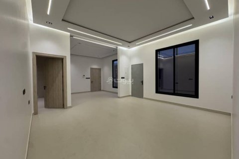 5 bedrooms Apartment in Riyadh, Saudi Arabia No. 67996 19