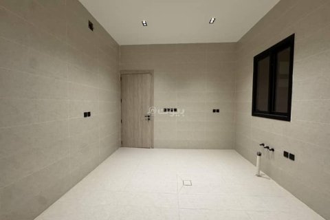 5 bedrooms Apartment in Riyadh, Saudi Arabia No. 67996 13