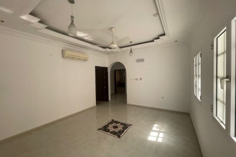 Villa Jumelée de 4 chambres à Al Ansab, Oman No. 106895 6