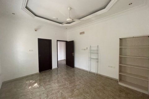 Villa Jumelée de 4 chambres à Al Ansab, Oman No. 106895 15