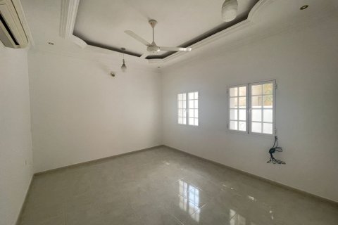 Villa Jumelée de 4 chambres à Al Ansab, Oman No. 106895 4
